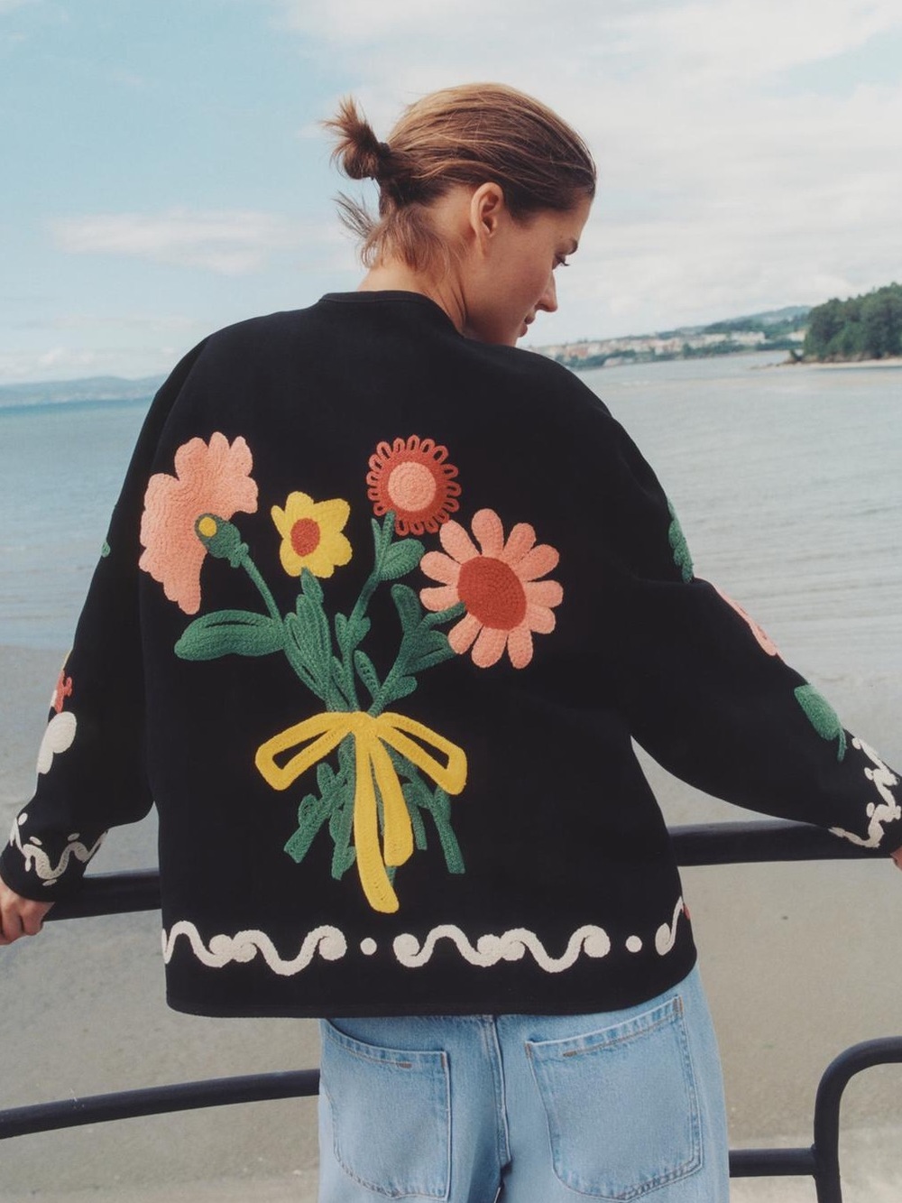 ZARA EMBROIDERED FLORAL JACKET